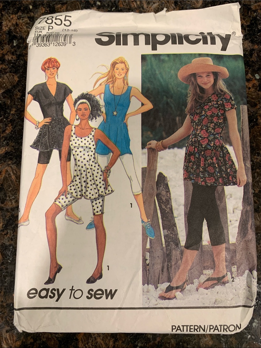 Simplicity Black Floral Tunic One-Piece with Black Capri Leggings Factory Fold